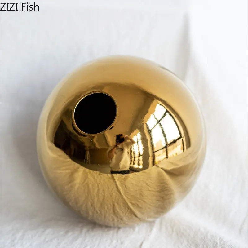 Retro Iron Golden Flower Vase