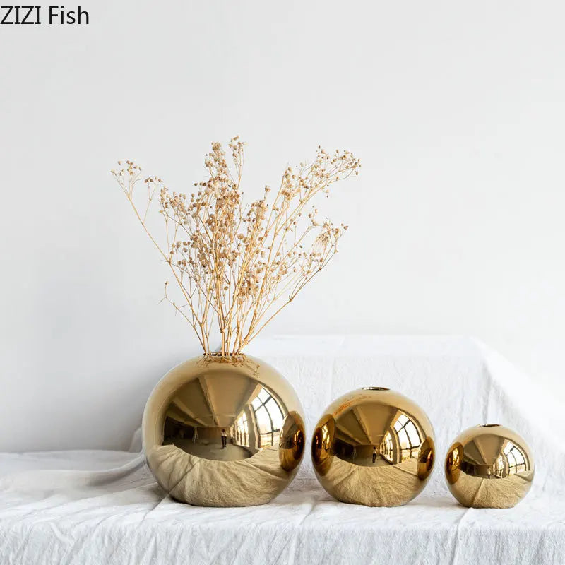 Retro Iron Golden Flower Vase