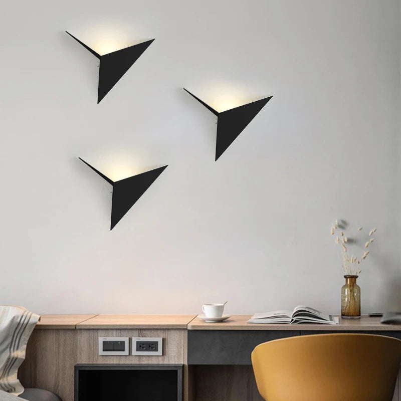 3W Aluminum Triangle Wall Lamp - Modern Geometric LED