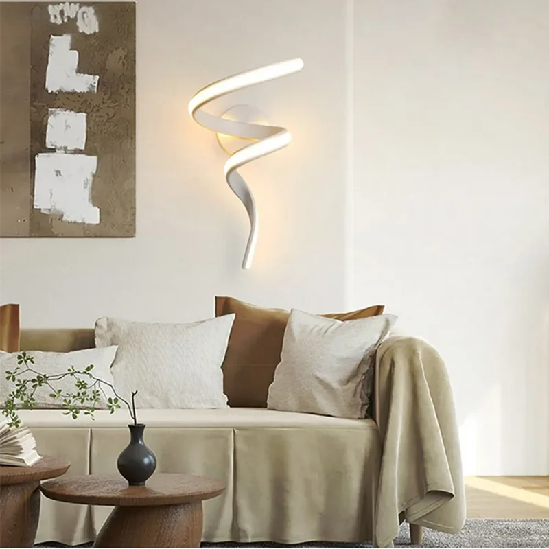 Modern Minimalist LED Wall Lamp - Geometric Aluminum Design
