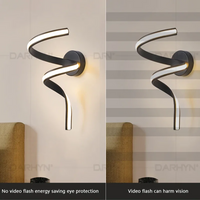 Modern Minimalist LED Wall Lamp - Geometric Aluminum Design