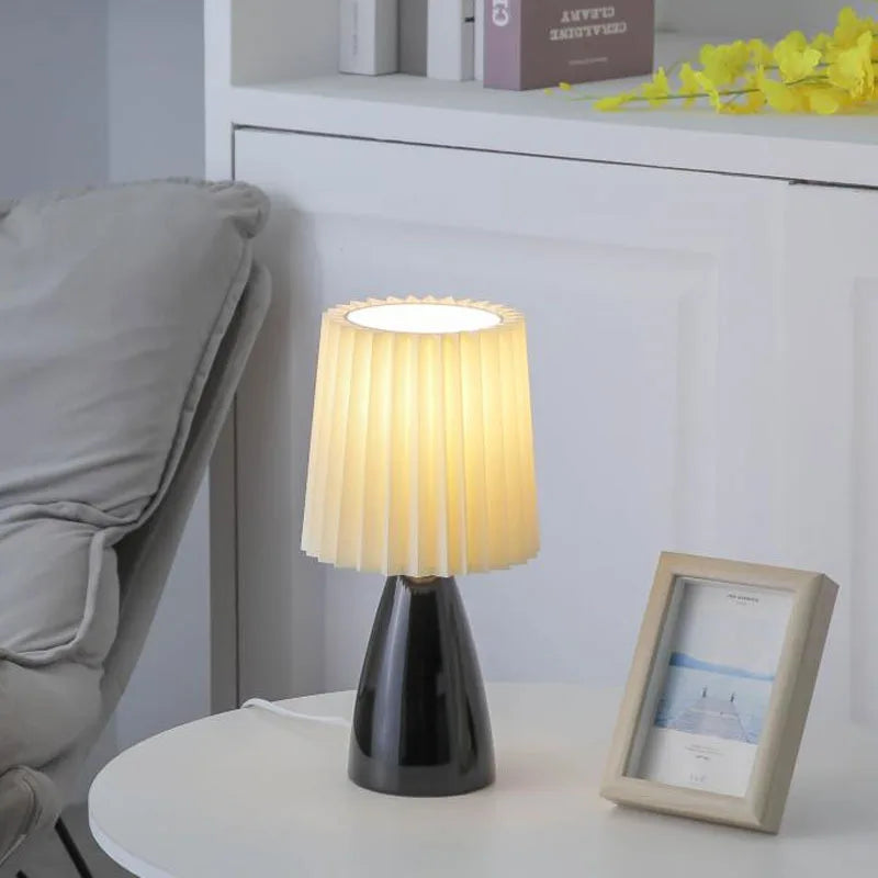 Retro Ceramic Bedroom Table Lamp