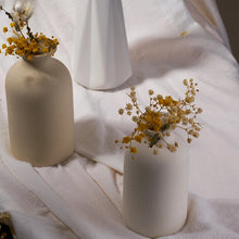 Classic Ceramic Dining Table Vase