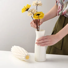 Compact Modern Tabletop Flower Vase