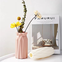 Modern Flower Vase - Chic Plastic Tabletop Design 10CM